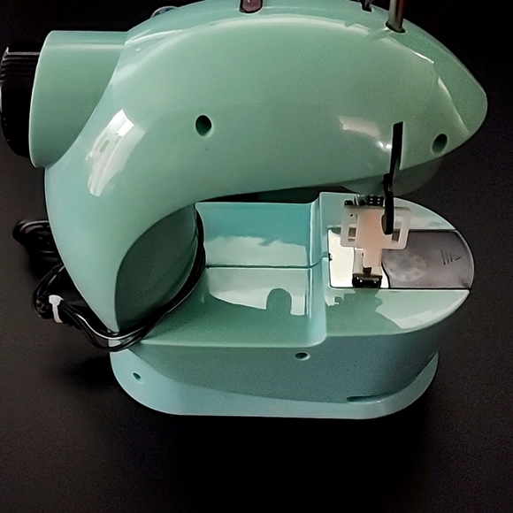maqicfly Other - Mini sewing machine